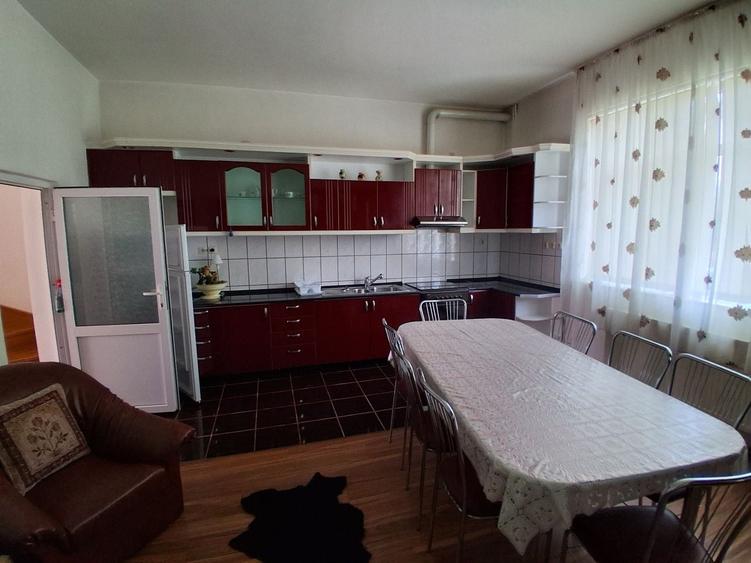 Casă cu 3 camere în Exterior Vest