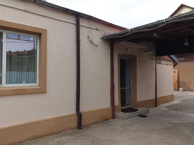 Casă cu 4 camere în Exterior Vest