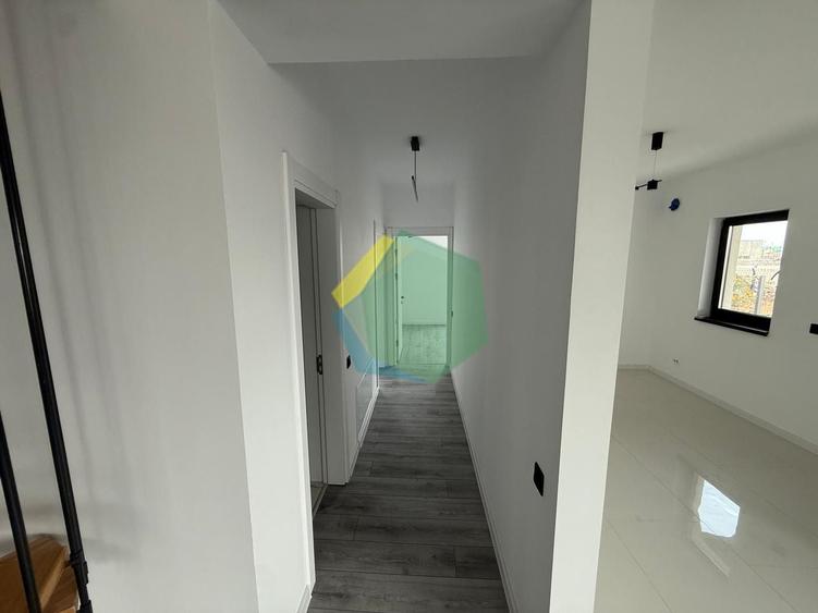 Casă individuală cu 5 camere cu Canalizare în Tunari