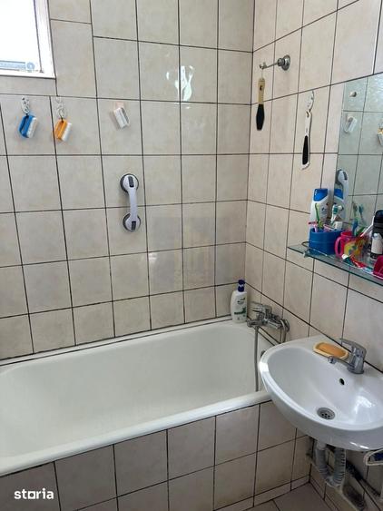 Apartament cu 4 camere semidecomandat, mobilat în Drumul Taberei