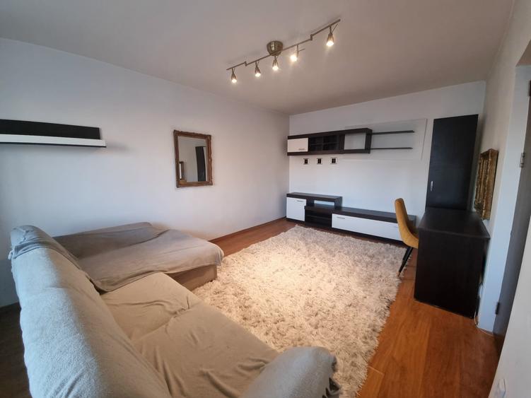 Apartament cu 2 camere decomandat în Tineretului