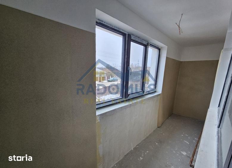 Casă cu 8 camere cu Teren 600 Mp în Central