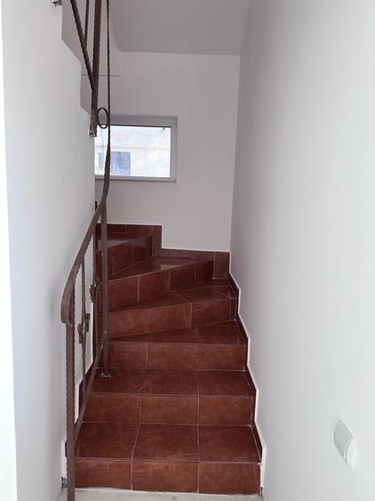 Casă cu 3 camere cu Teren 271 Mp în Valu lui Traian