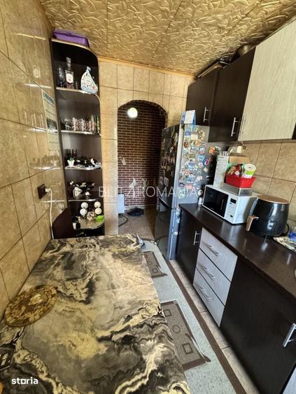 Apartament 3 camere, 50 mp, zona Craiovita Noua
