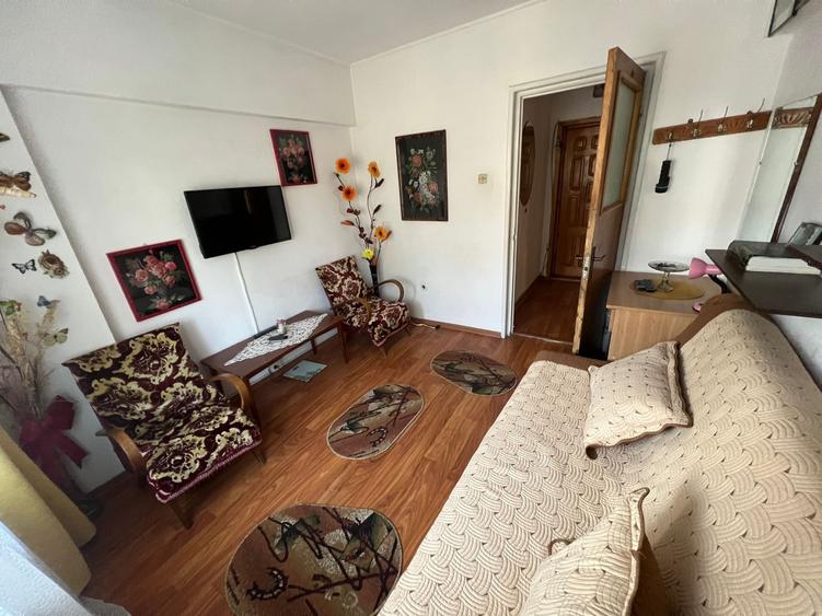 Apartament cu 3 camere, mobilat în Gară