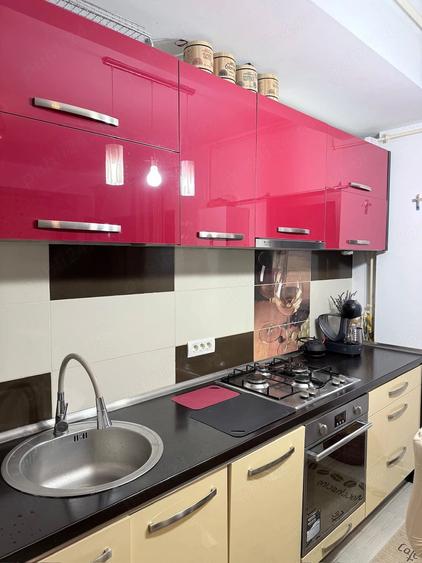 Apartament cu 2 camere decomandat în Tomis Plus