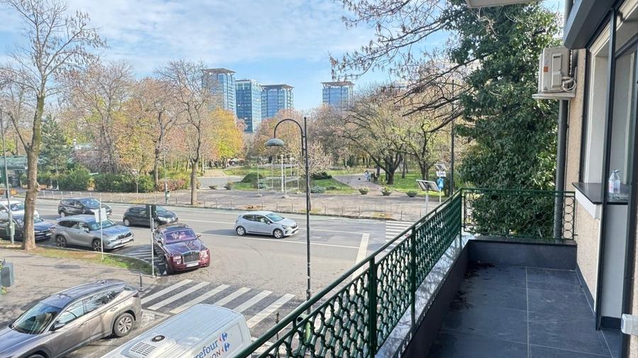 Apartament cu 3 camere decomandat, mobilat în Primăverii