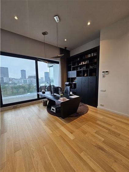 Apartament cu 6 camere decomandat, mobilat în Herăstrău