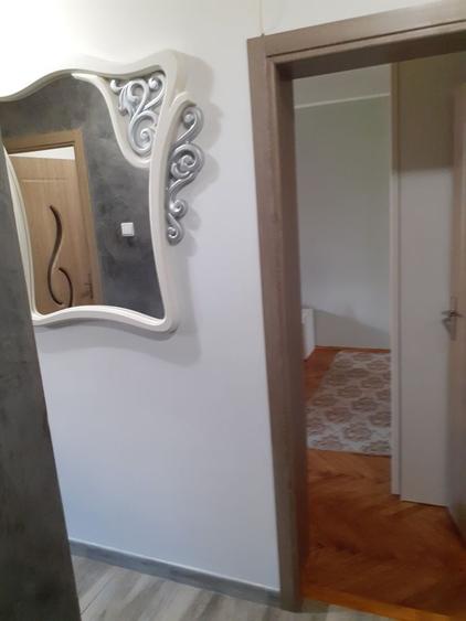Garsonieră decomandată în Central