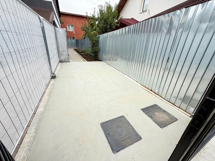 Duplex cu 3 camere cu Canalizare în Apărătorii Patriei