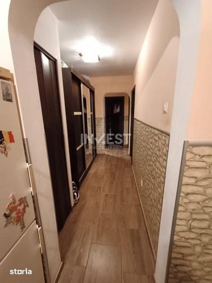 Apartament cu 3 camere decomandat în Gară