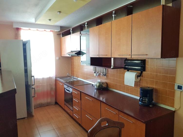 Apartament cu 3 camere decomandat în Terezian