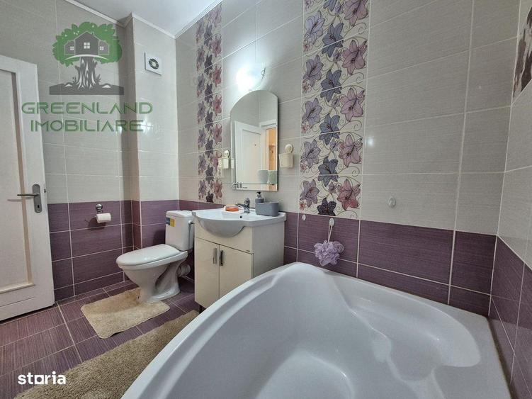 Apartament cu 2 camere decomandat în Podu Roș