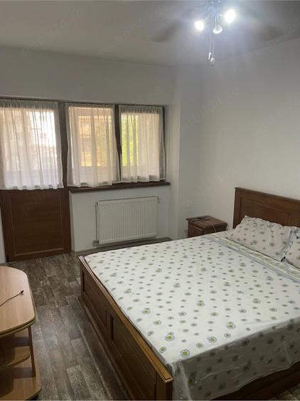 Apartament cu 3 camere decomandat în Ultracentral