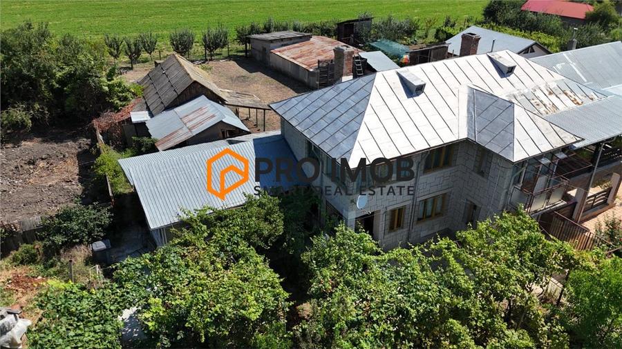 Casă individuală cu 4 camere cu Teren 1553 Mp în Merei