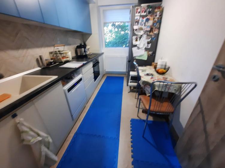 Apartament cu 3 camere decomandat în Prelungirea Ghencea