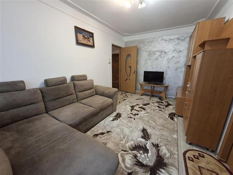 Apartament cu 2 camere nedecomandat, mobilat în Alexandru cel Bun