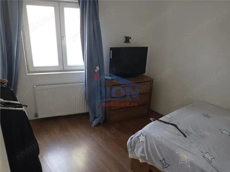 Casă cu Teren 240 Mp în Eroii Revoluției
