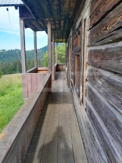 Casă individuală cu 2 camere cu Teren 449 Mp în Vatra Dornei