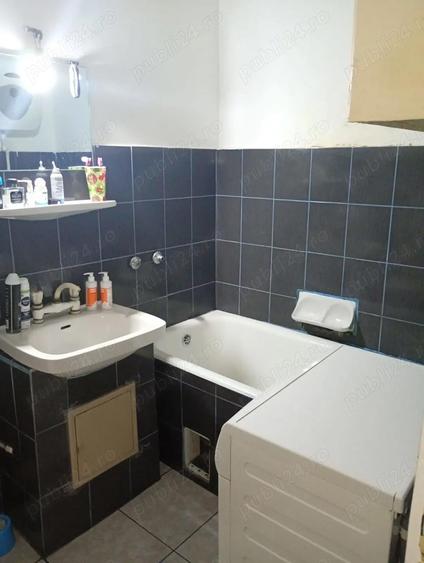 Garsonieră decomandată în Central