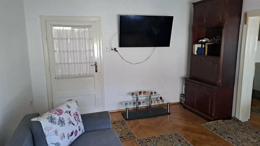 Casă cu 4 camere cu Teren 2887 Mp în Central