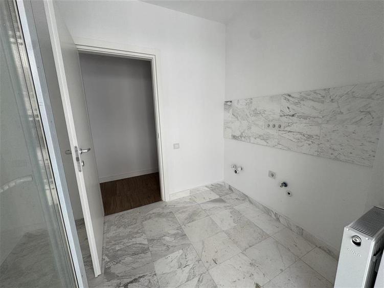 Apartament cu 2 camere decomandat în Drumul Taberei
