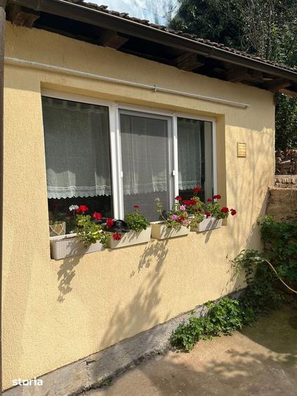 Casă cu 3 camere cu Teren 280 Mp în Central