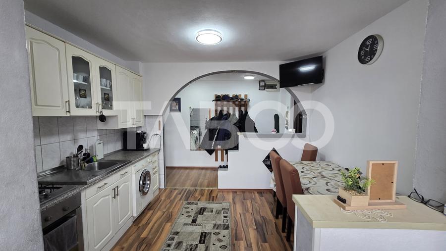 Apartament cu 2 camere decomandat, mobilat în Mihai Viteazul
