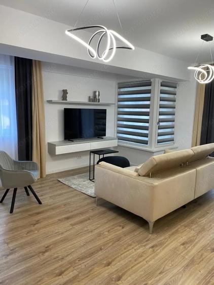 Apartament cu 2 camere semidecomandat în Sud