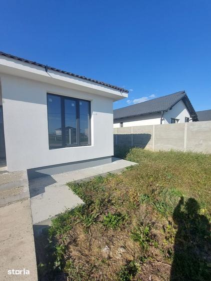 Casă cu 4 camere cu Teren 500 Mp în Central