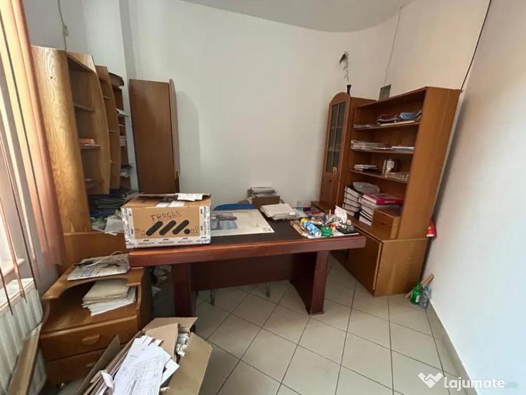 Spațiu comercial, de 143 mp, în Central