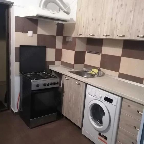 Garsoniera de vanzare zona Cet - 10