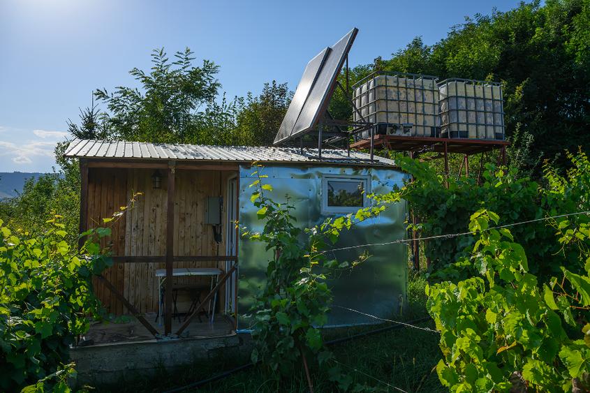 Teren intravilan de 3600 mp, în Dobreni