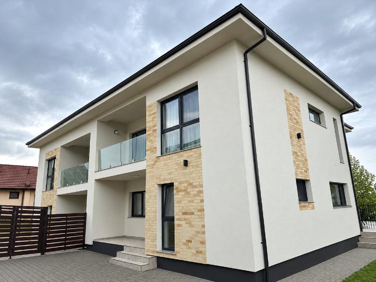 Duplex cu 5 camere cu Canalizare în Borhanci