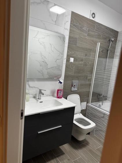 Apartament cu 2 camere decomandat, mobilat în Nord