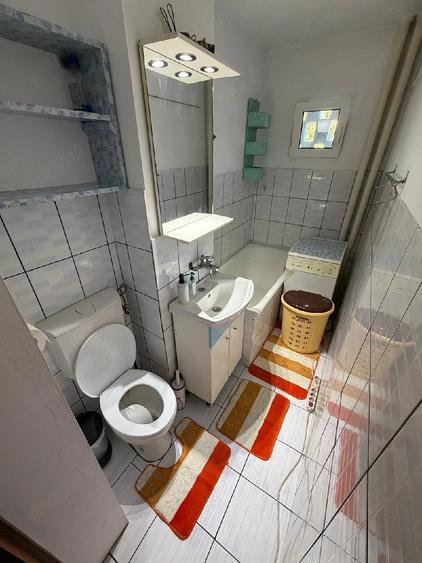 Apartament cu 3 camere semidecomandat în Olimpia-Stadion