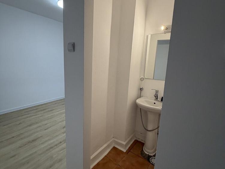 Garsonieră renovată de vânzare – Codrii Neamțului / Postăvarului | 19 mp | Etaj  - 5