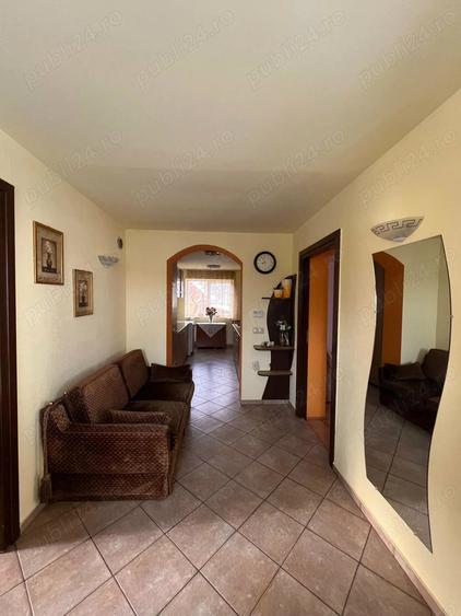 Casă cu 3 camere cu Teren 1890 Mp în Vâlcele