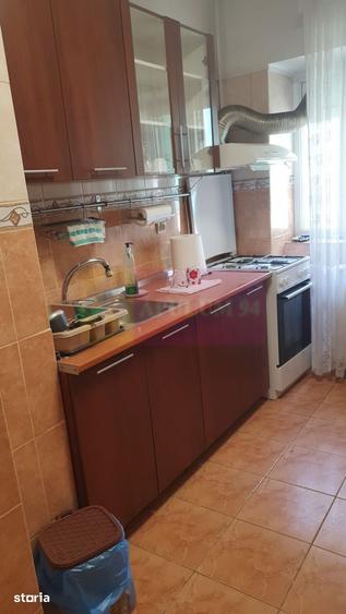 Apartament cu 3 camere decomandat în Pantelimon