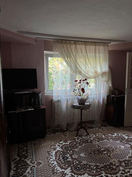 Casă cu 2 camere în Central