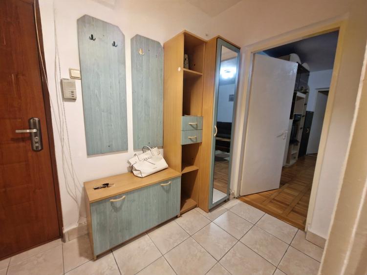 La etaj 1 vecin Pizzeria Napoletana 6 minute  Caminele Studențești-centrala gaz - 29