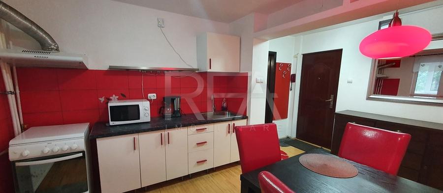 Apartament cu 2 camere decomandat, mobilat în Sebastian