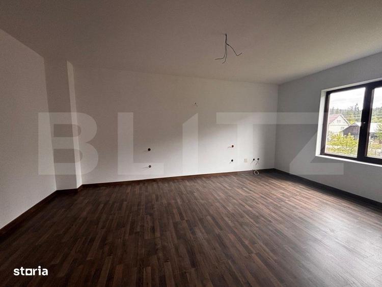 Casă cu 4 camere în Poiana Stampei