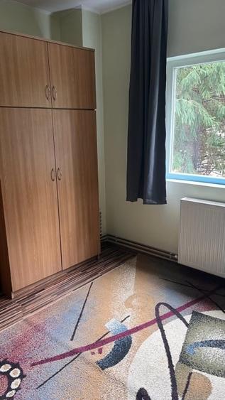 Apartament cu 3 camere decomandat în Lunei
