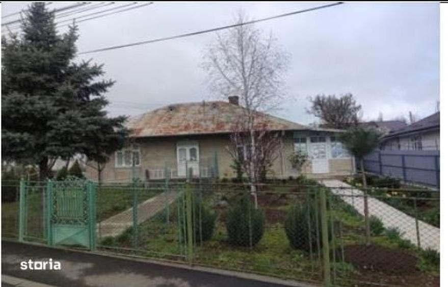 Casă cu 3 camere în Central
