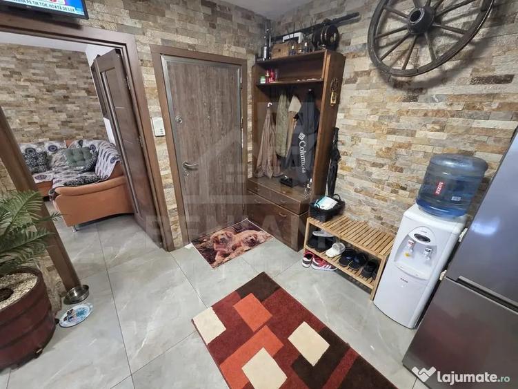 Apartament cu 2 camere semidecomandat în Rovine