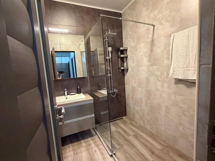 Apartament cu 2 camere decomandat în Lujerului