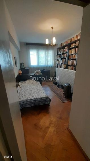 Apartament 3 camere cu garaj / Piata Victoriei / Piata Romana