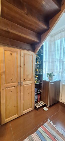 Apartament cu pod amenajat, complet mobilat, pe Strada Florilor - 6