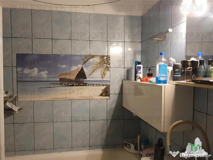 Apartament cu 3 camere decomandat, mobilat în Central